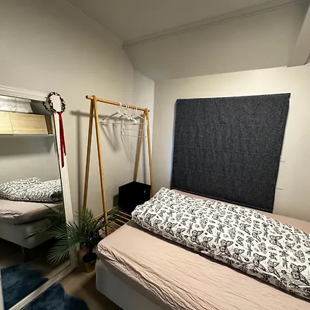 Bjorn's Sanctuary - City Center Appartamento *