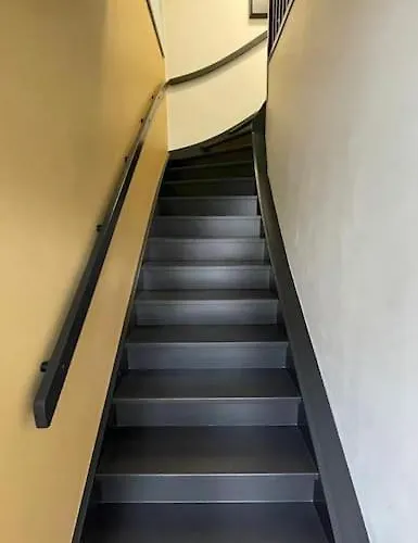 Bjorn's Sanctuary - City Center Apartament